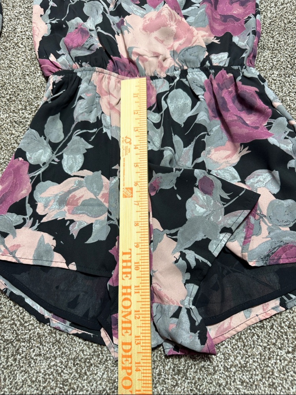 Lulu’s what’s bloomin floral print romper with 3/4 bell sleeves small - Picture 6 of 8